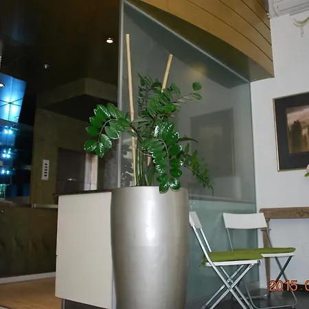 Center 25 * Ljubljana