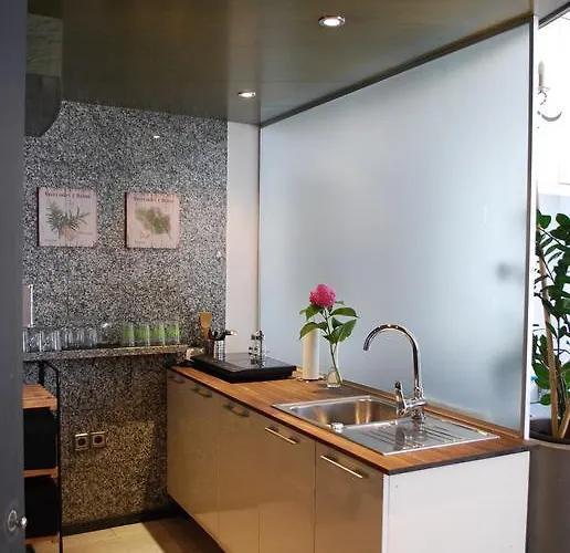 Апартаменты Center 25